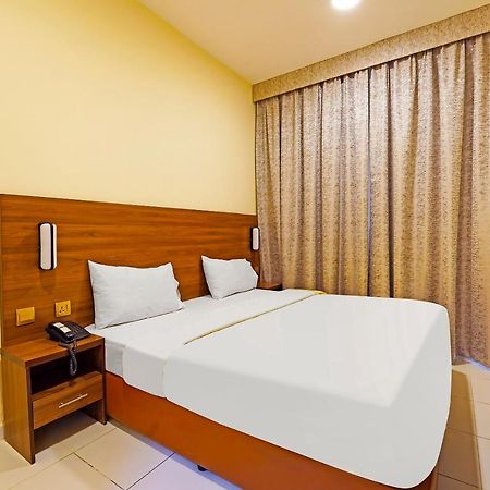 Oyo 925 Emirates Hotel Dubaj Zewnętrze zdjęcie