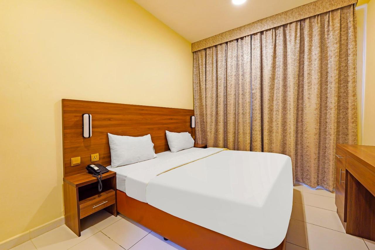 Oyo 925 Emirates Hotel Dubaj Zewnętrze zdjęcie