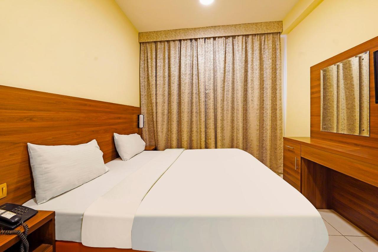 Oyo 925 Emirates Hotel Dubaj Zewnętrze zdjęcie