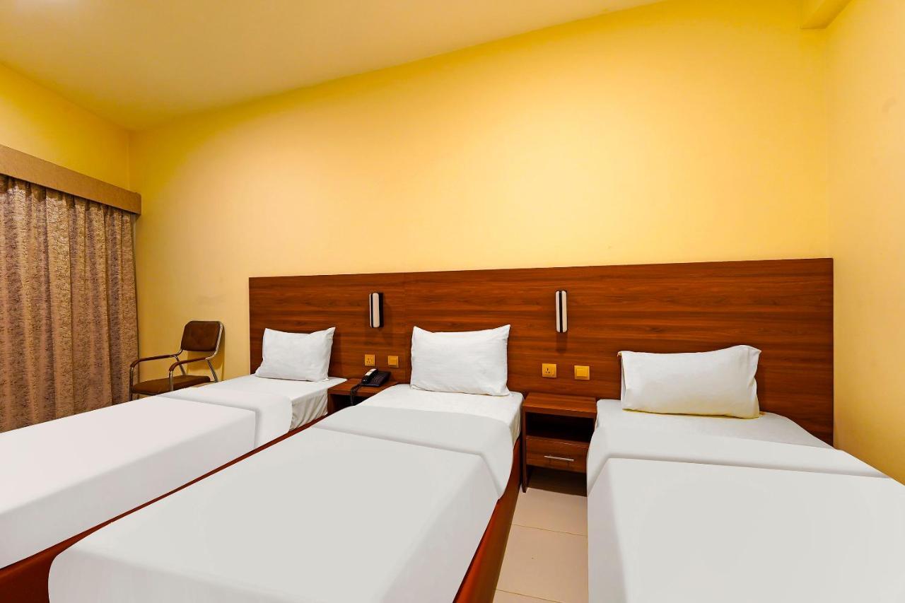 Oyo 925 Emirates Hotel Dubaj Zewnętrze zdjęcie