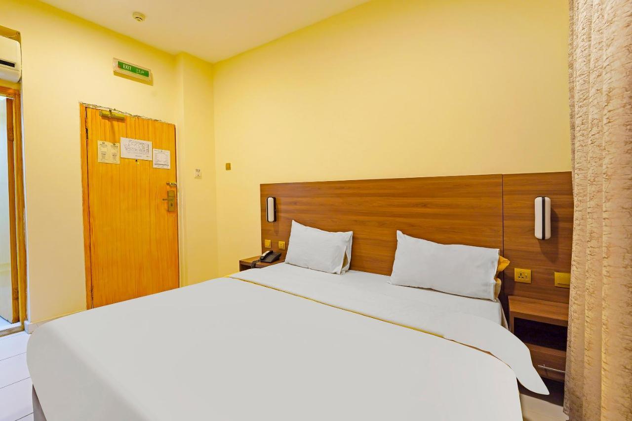 Oyo 925 Emirates Hotel Dubaj Zewnętrze zdjęcie
